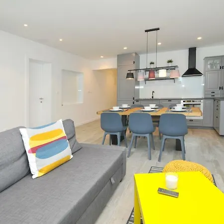 Apartmani Olive Trogir Exterior photo