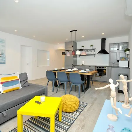 Apartmani Olive Trogir Exterior photo